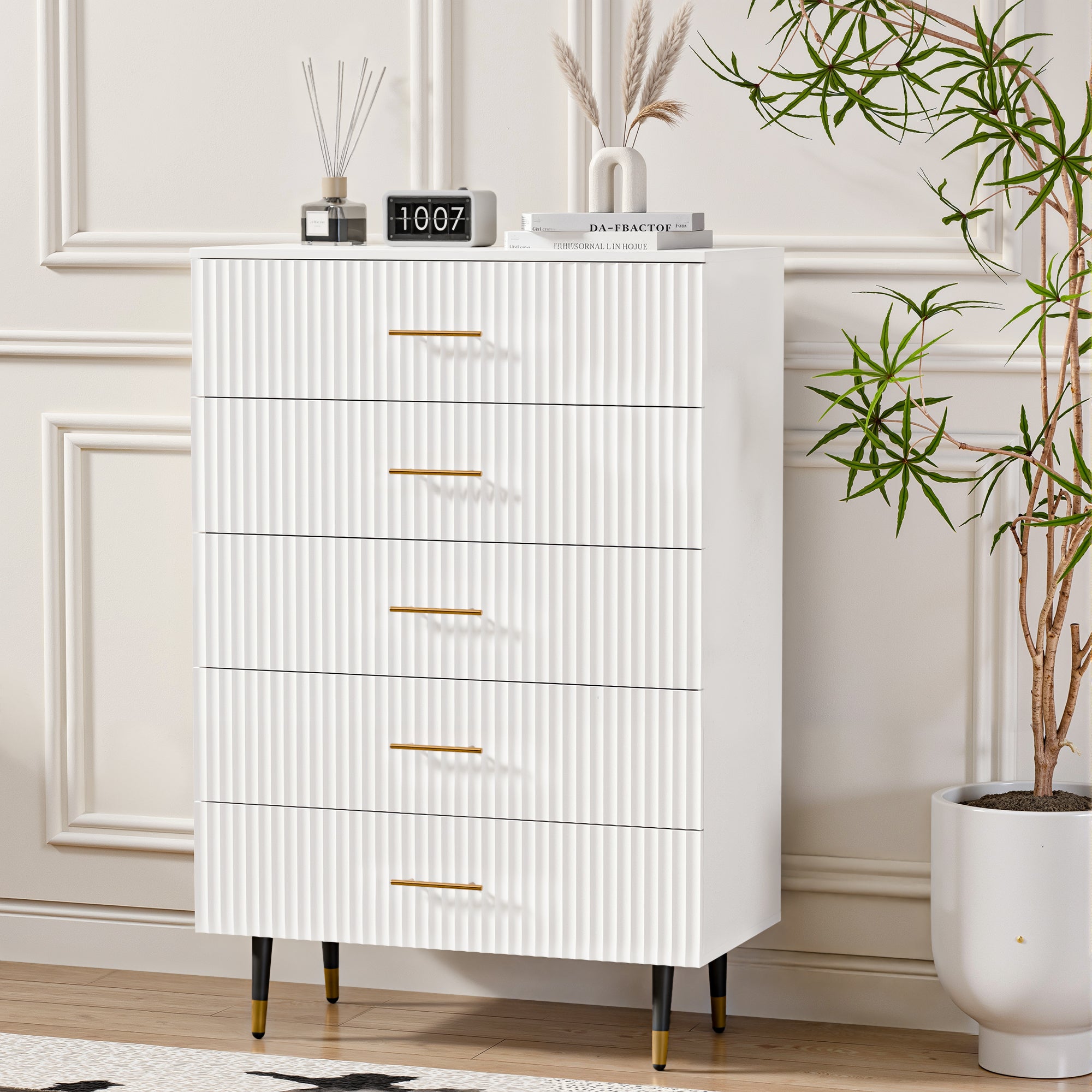 Dresser for Bedroom with 5 Drawers, Black Chest of Drawers with Handle for Bedroom, Hallway 31.5 x 15.7 x 47.2 Inch
