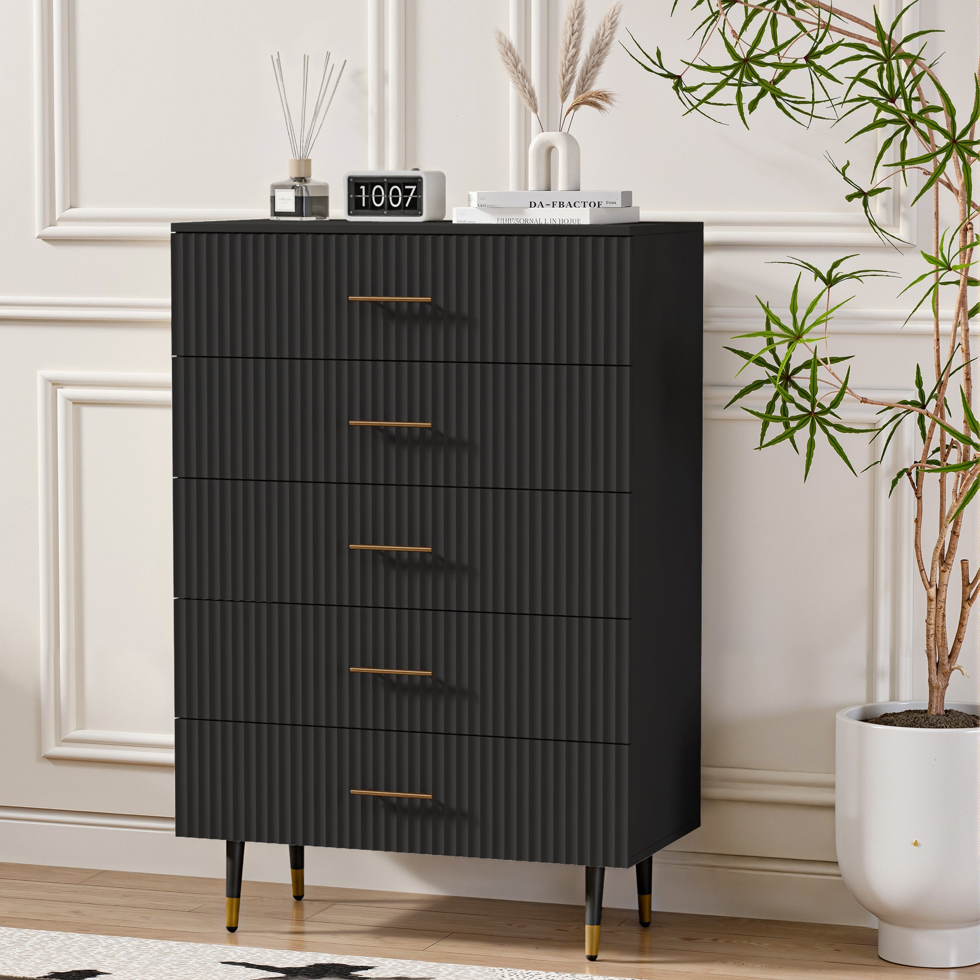 Dresser for Bedroom with 5 Drawers, Black Chest of Drawers with Handle for Bedroom, Hallway 31.5 x 15.7 x 47.2 Inch